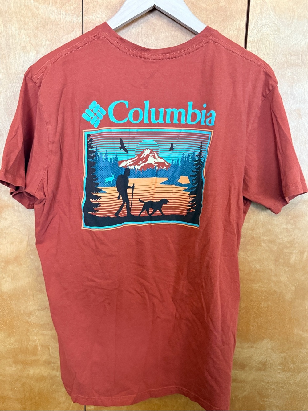 Columbia Men's Short Sleeve Tee in Rust size XL